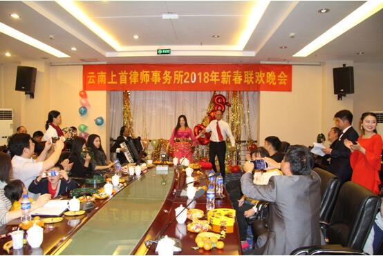 普老师，大师终于上场！先伴奏阿老表！